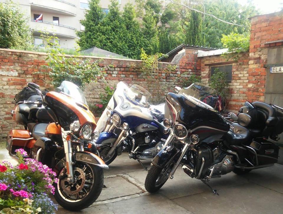 Easy Rider Hostel Вроцлав Экстерьер фото