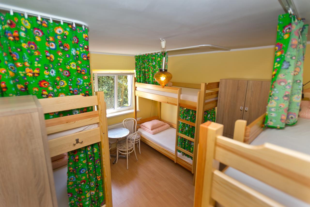 Easy Rider Hostel Вроцлав Экстерьер фото
